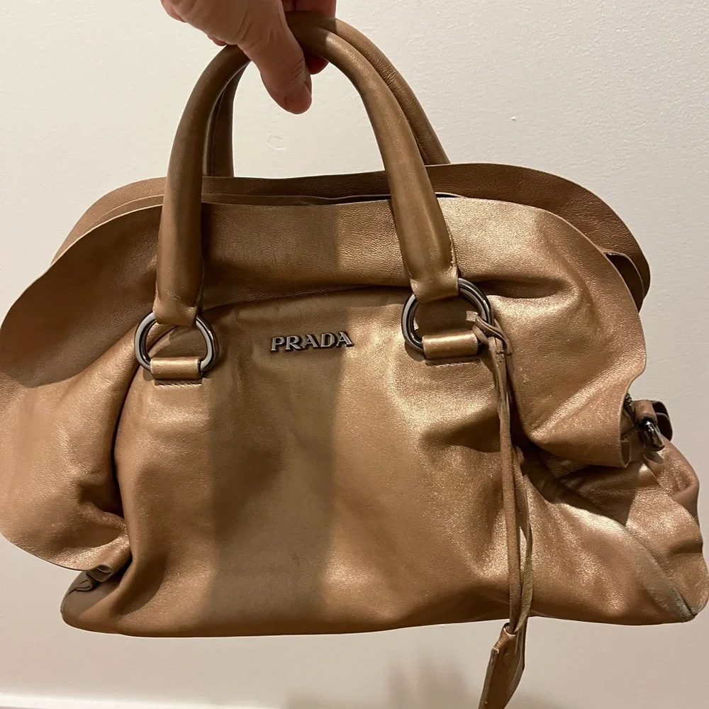 Prada Women's Tan Leather top handle bag used - Picture 4 of 12